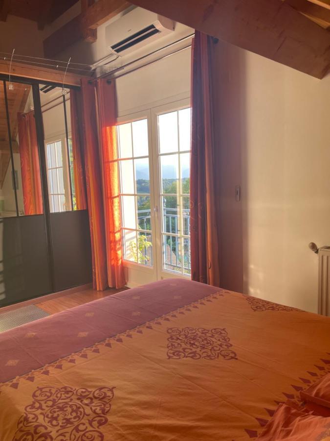 Les Gites De La Maison Bleue D'Estialescq Dış mekan fotoğraf