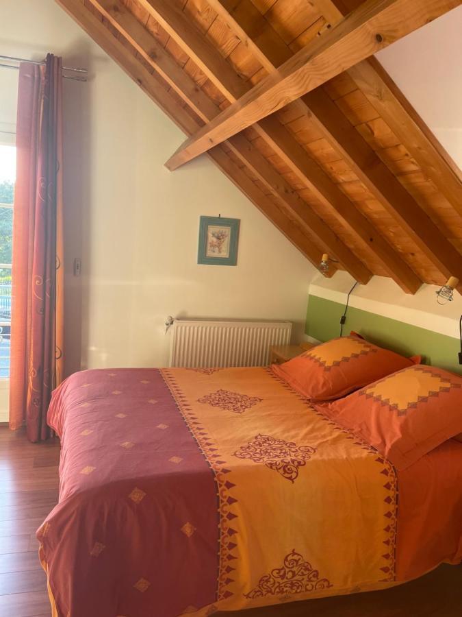 Les Gites De La Maison Bleue D'Estialescq Dış mekan fotoğraf